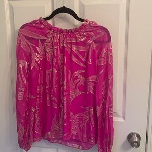 Lilly Pulitzer brand new with tags gorgeous blouse!Size xs,color is wild fuchsia